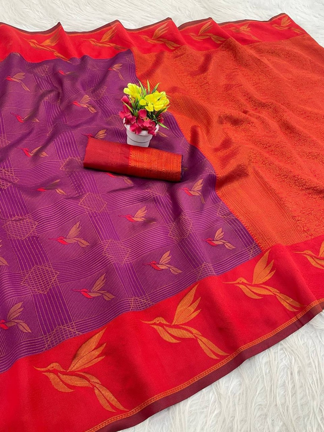 Peachmode Red Banarasi Silk Zari Saree - Image 3
