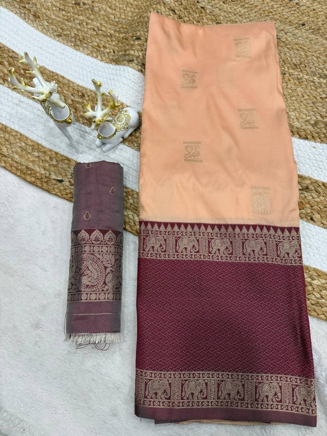 Peachmode Peach Kanjivaram Soft Silk Zari Saree - Image 2