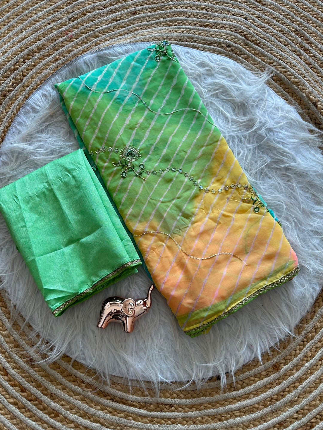 Peachmode Green Multicolor Hand Work Lehariya Georgette Saree - Image 5