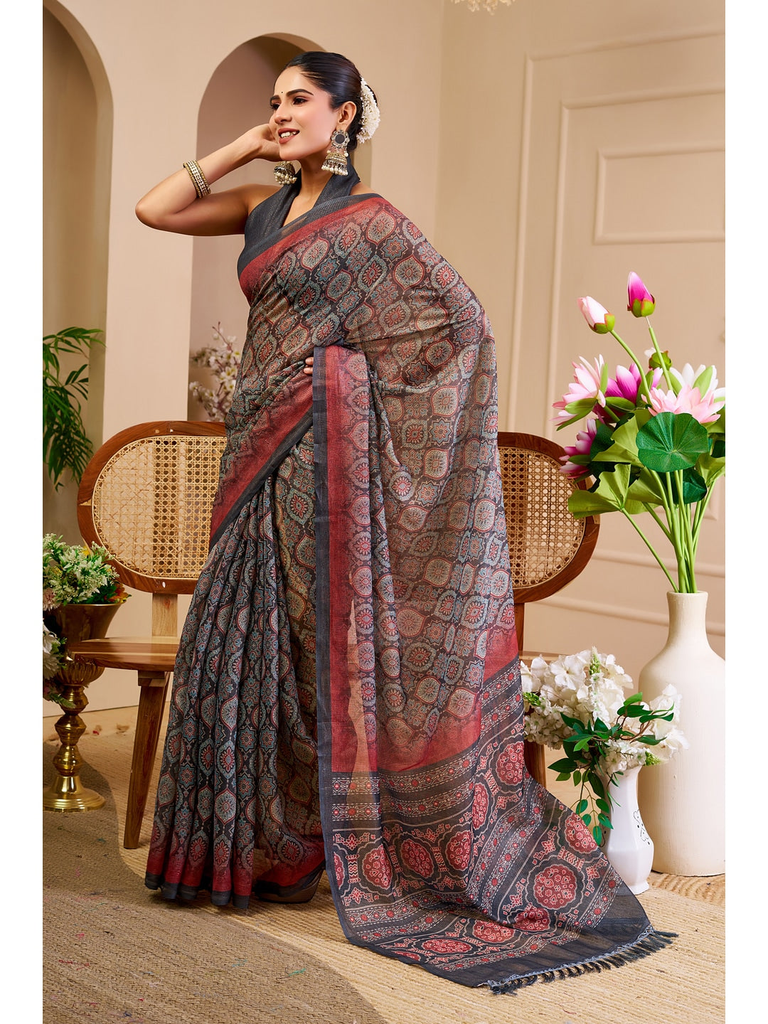Peachmode Red & Grey Pure Cotton Saree - Image 2