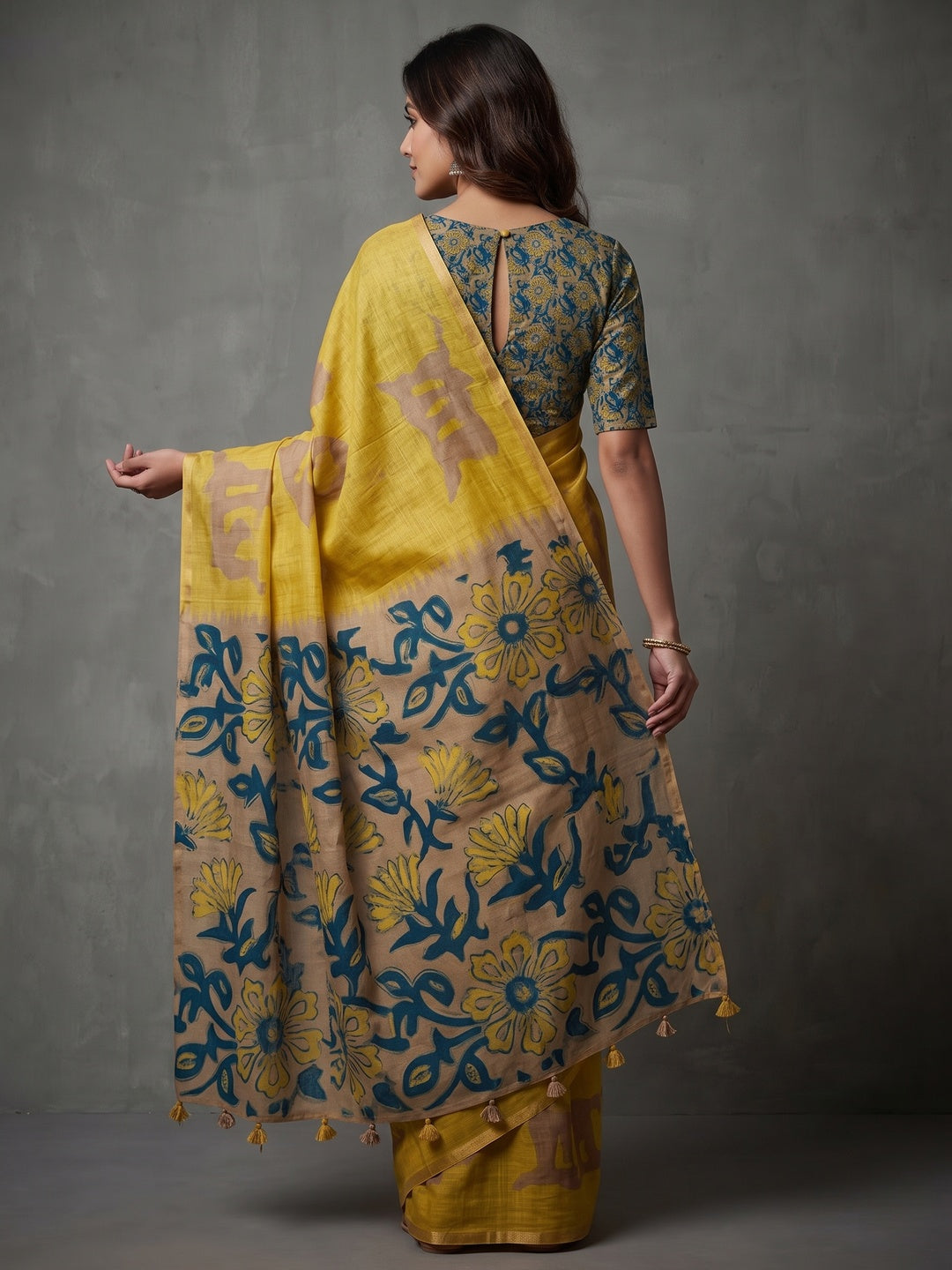 Elegant Yellow Abstract Print Linen Saree with Floral Blouse - Image 6