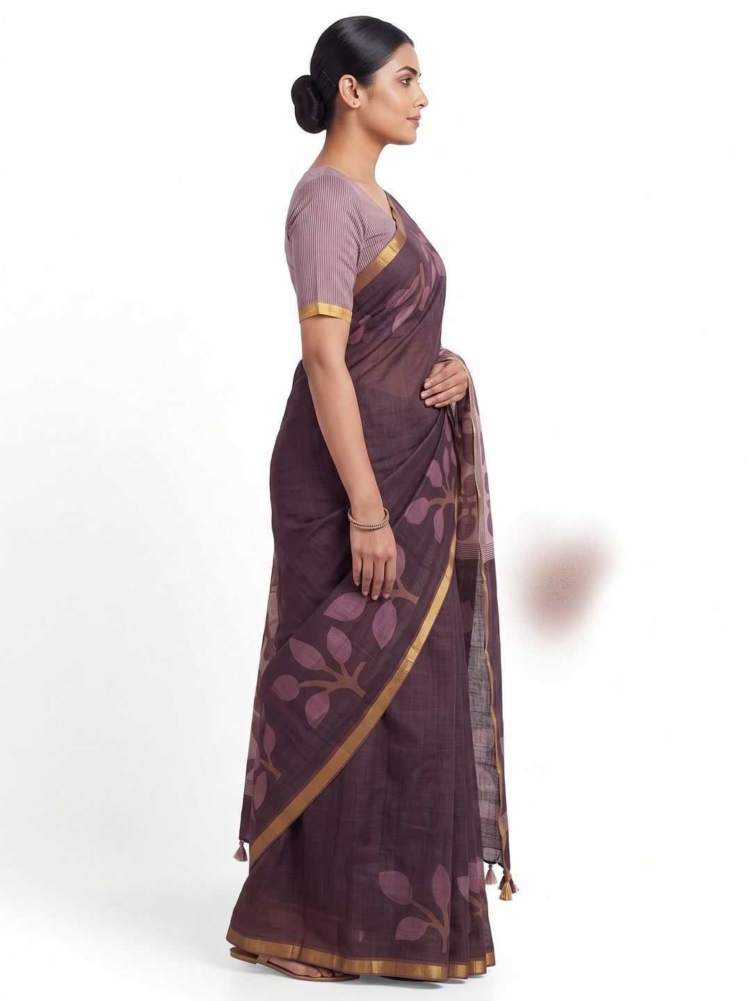 Peachmode Brown Kalamkari Print Linen Cotton Saree - Image 4