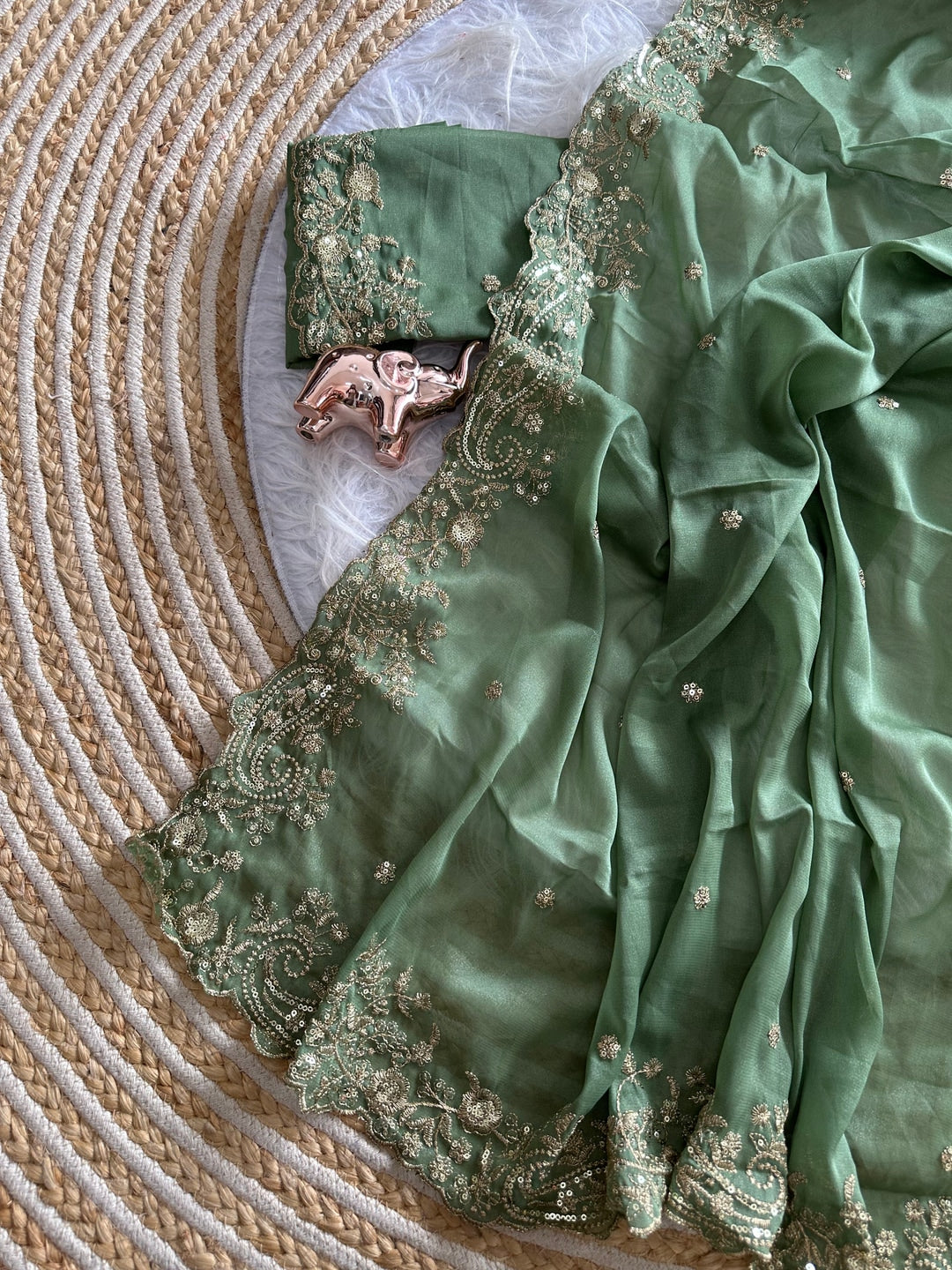Peachmode Green Sequin Embroidered Georgette Saree - Image 3