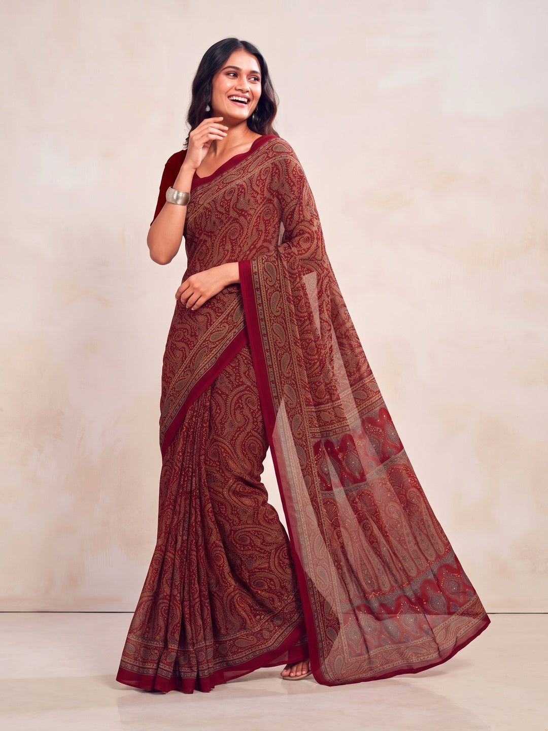 Peachmode Maroon Printed Smart Chiffon Saree - Image 4