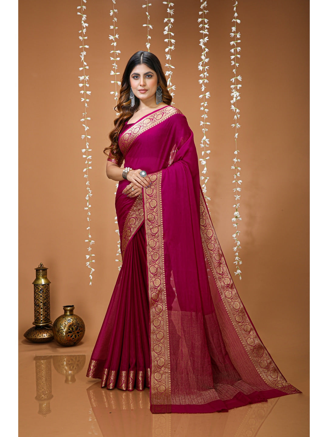 Peachmode Rani Pink Zari Woven Silk Blend Saree - Image 2