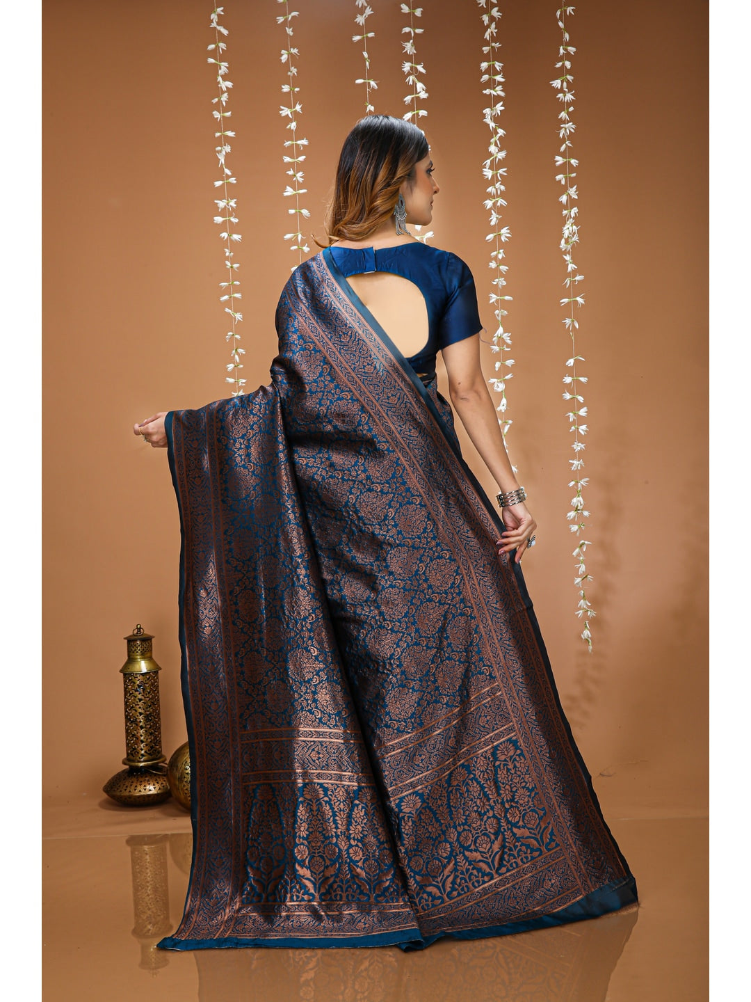 Peachmode Navy Blue Jacquard Woven Soft Lichi Silk Kanchipuram Saree - Image 2