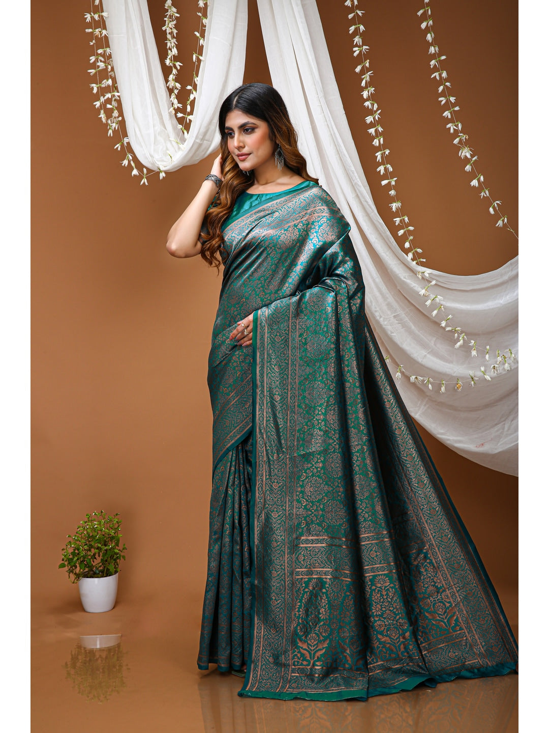 Peachmode Rama Blue Jacquard Woven Soft Lichi Silk Kanchipuram Saree - Image 2