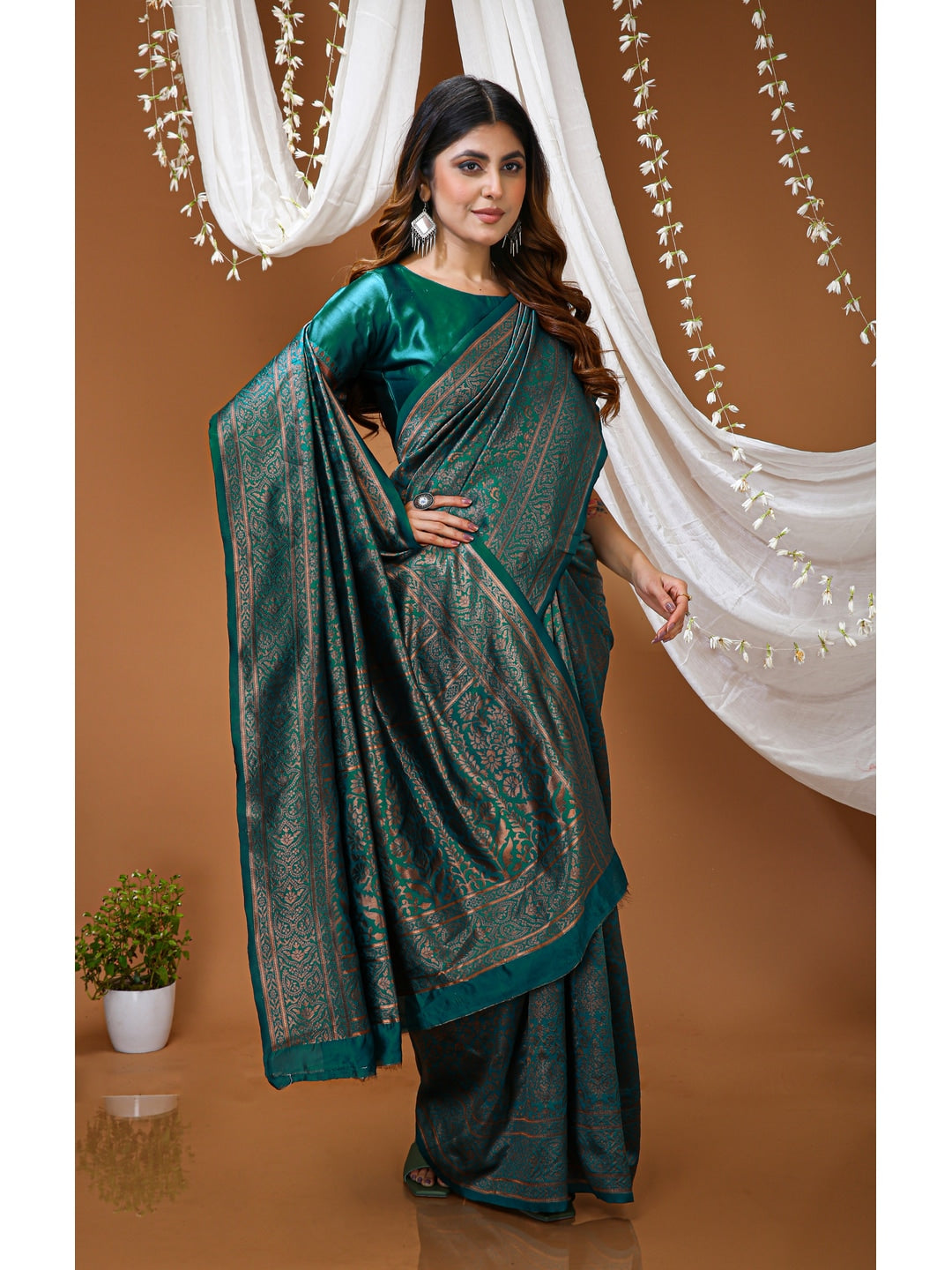 Peachmode Rama Blue Jacquard Woven Soft Lichi Silk Kanchipuram Saree - Image 4