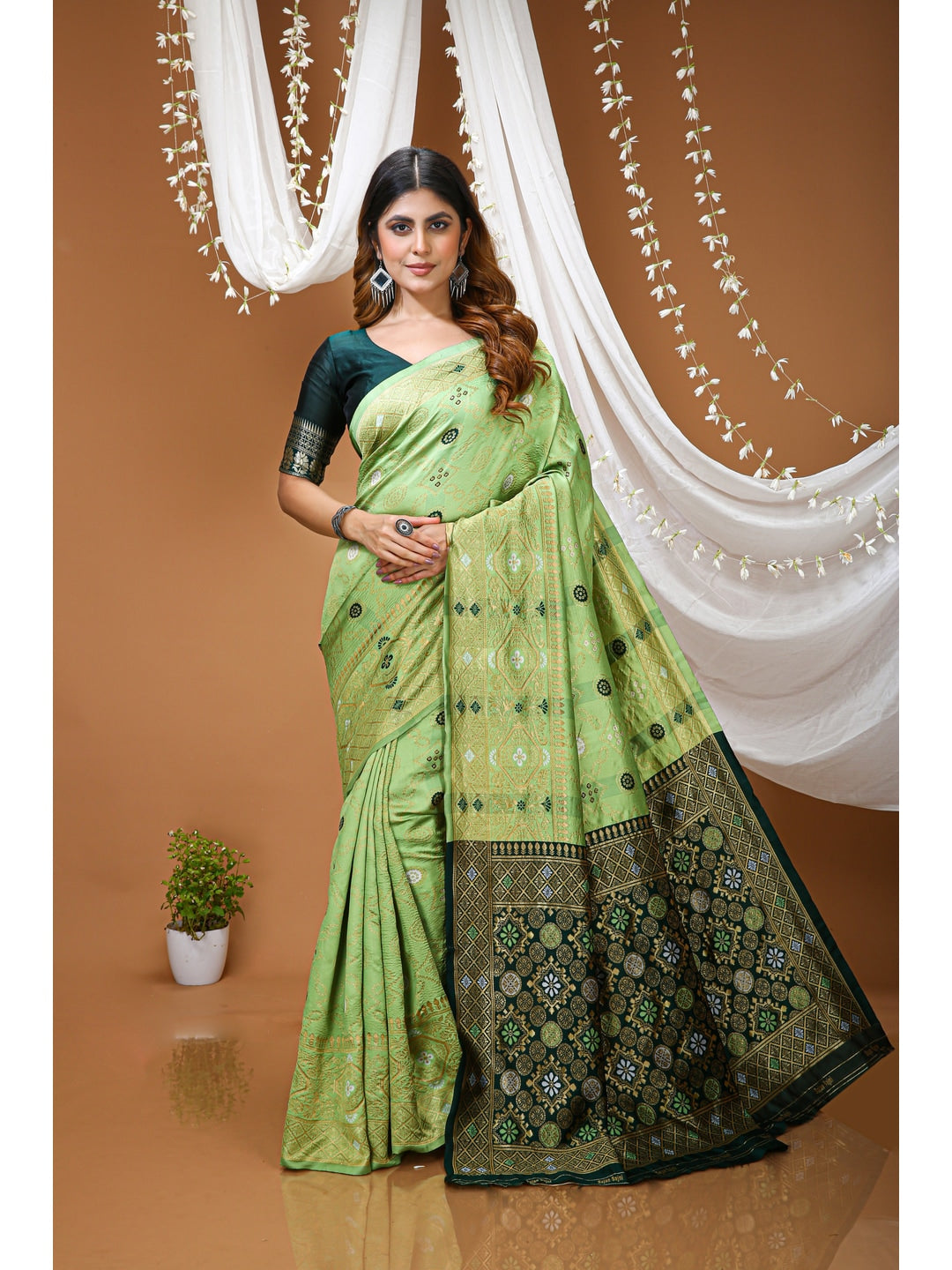 Peachmode Aqua Heavy Pallu Soft Lichi Silk Kanchipuram Saree - Image 1