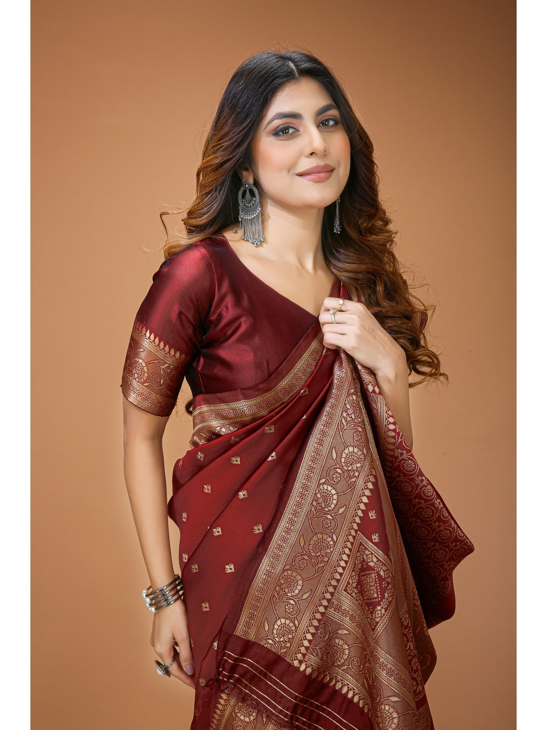 Peachmode Red Grand Pallu Soft Lichi Silk Saree - Image 5