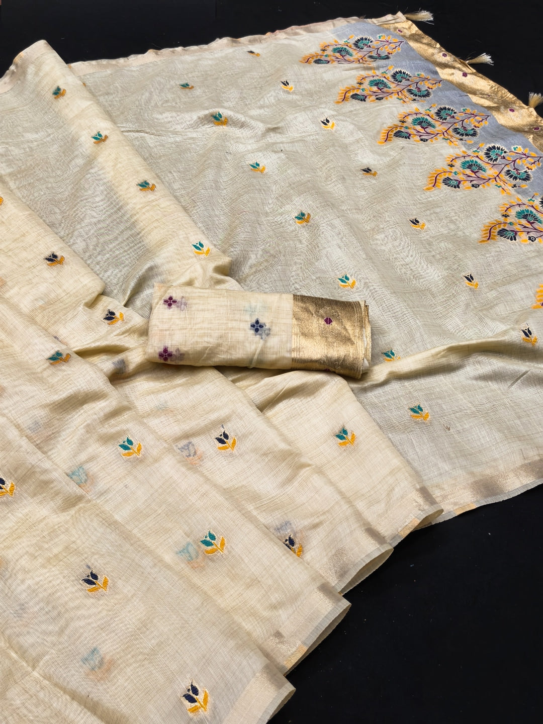 Peachmode Cream Cotton Blend Jamdani Woven Saree - Image 2