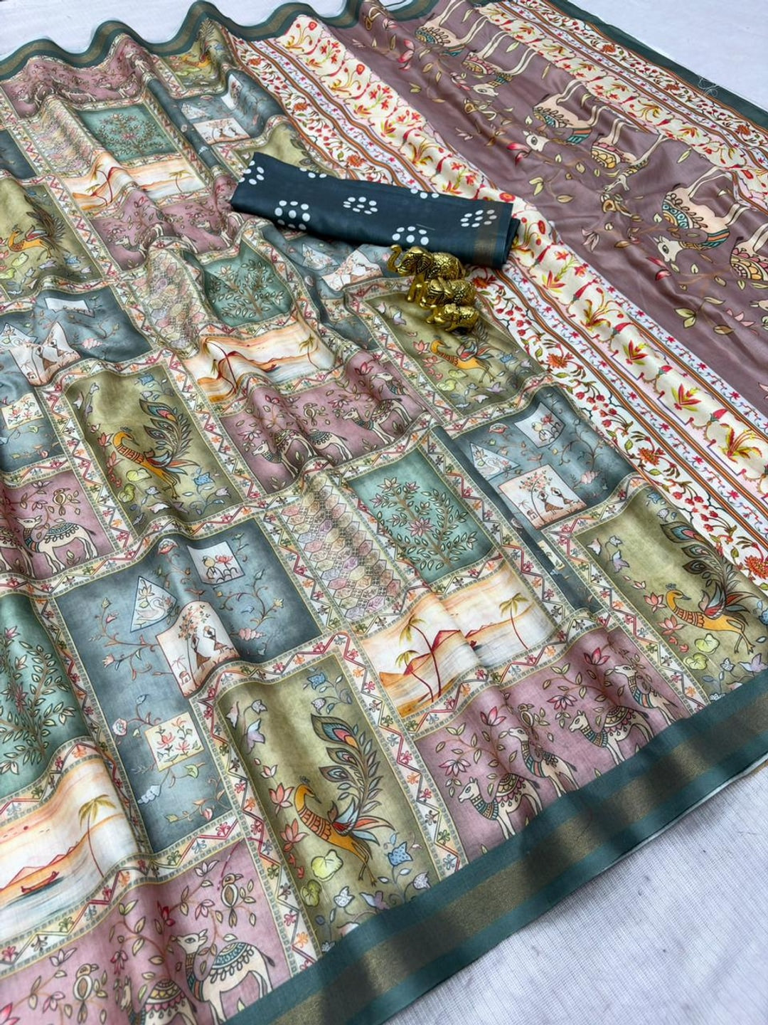 Peachmode Sage Green Digital Printed Mul Cotton Saree - Image 2