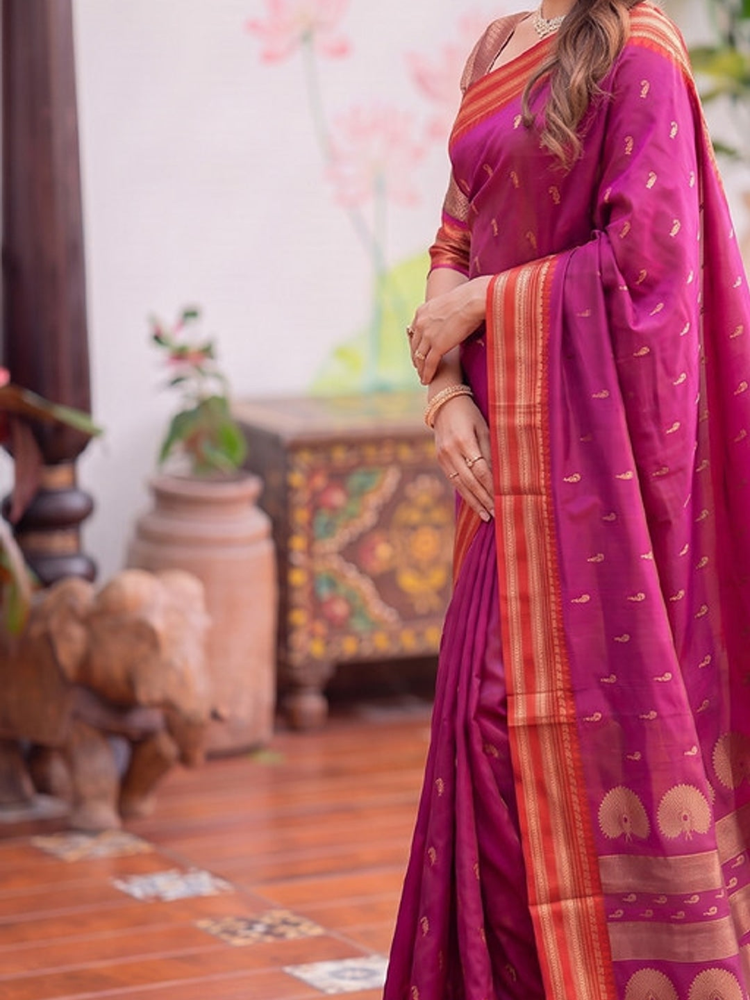Peachmode Light Pink Soft Silk Woven Saree - Image 5