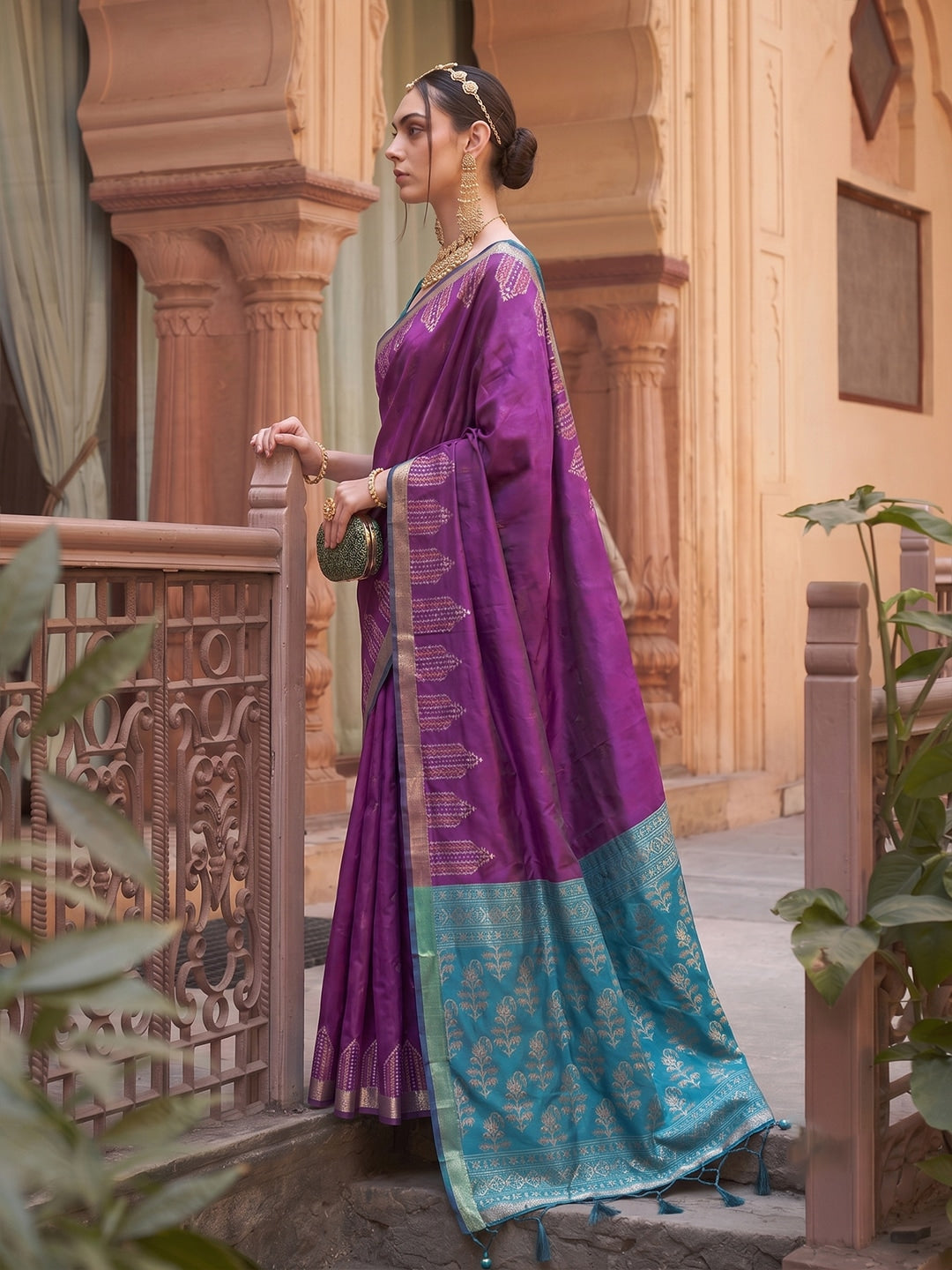 Peachmode Purple Soft Silk Woven Saree - Image 3