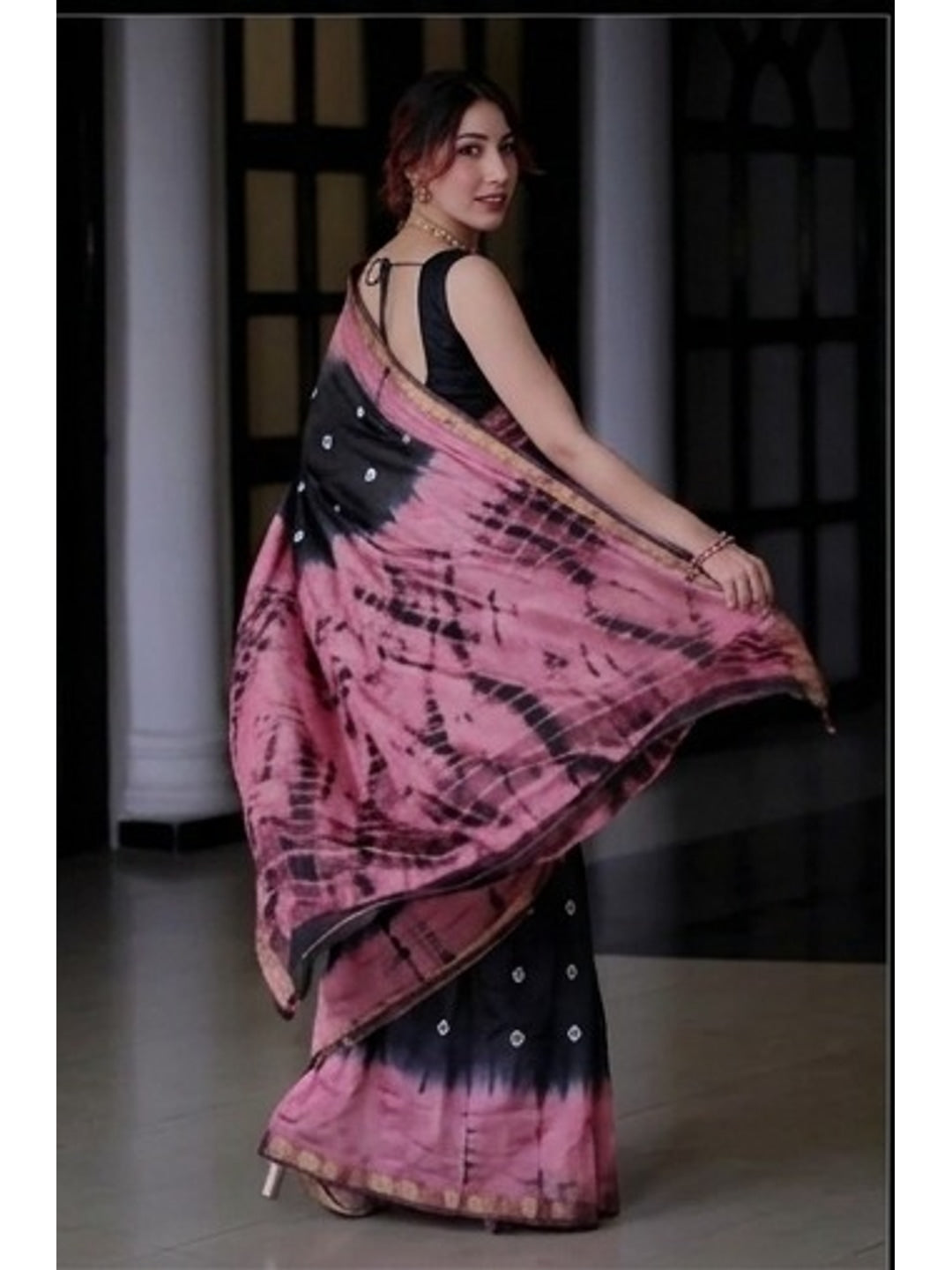 Peachmode Black & Pink Shibori Bandhani Mul Cotton Saree - Image 5