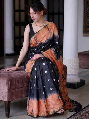 Peachmode Black & Peach Shibori Bandhani Mul Cotton Saree - Image 2