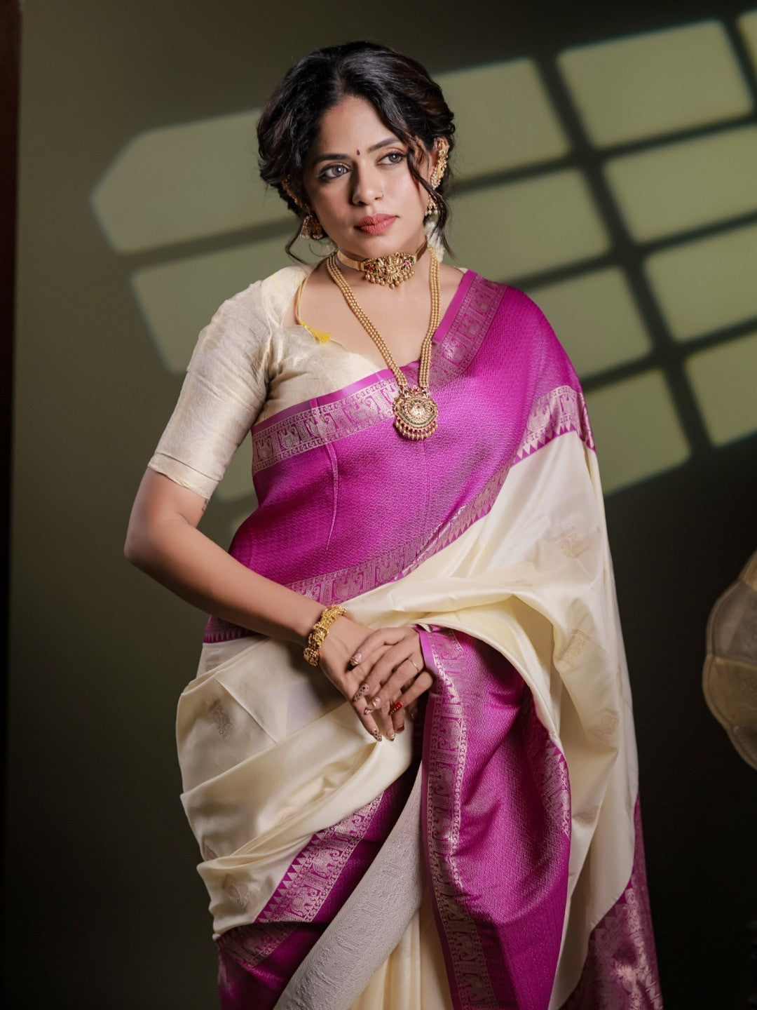 Peachmode Cream Kanjivaram Soft Silk Zari Saree - Image 2