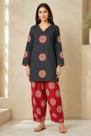 Peachmode Maroon Pure Cotton Embroidered Top Bottom Set - Image 2