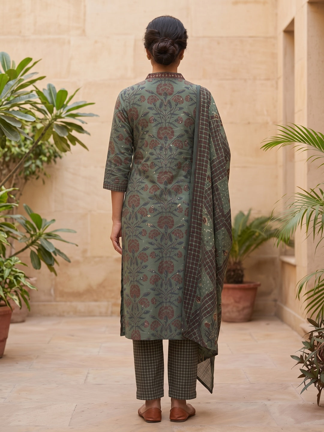 Peachmode Green Pure Cotton Floral Printed Salwar Suit Set - Image 5