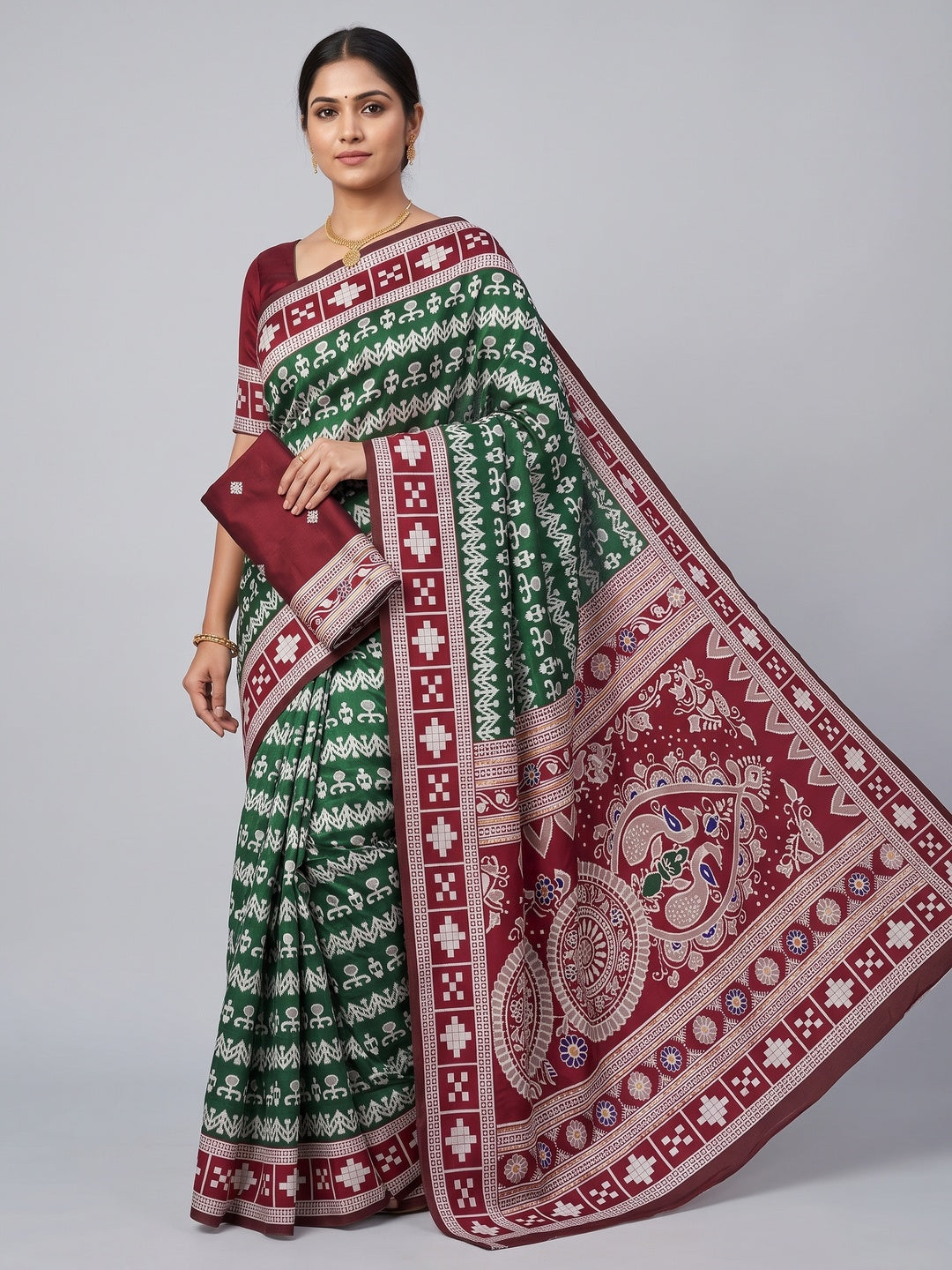 Green Weaving Cotton Silk Saree With Contrasting Floral & Peacock Design Pallu - Image 1