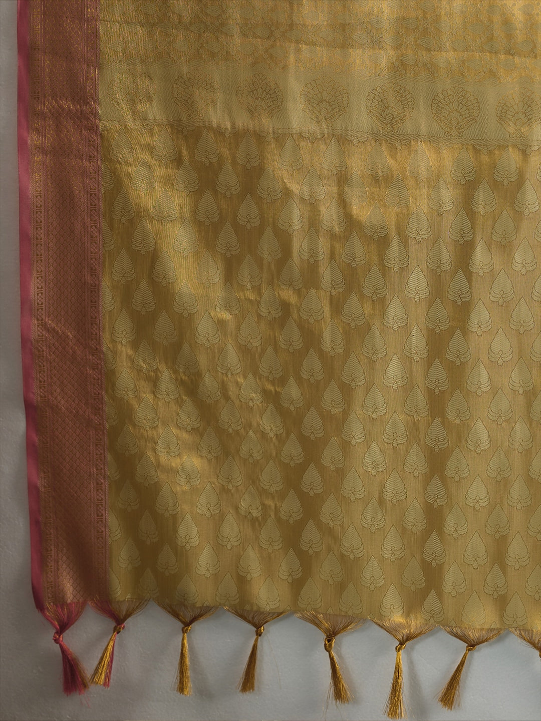 Peachmode Golden Kanchivaram Silk Woven Saree - Image 5