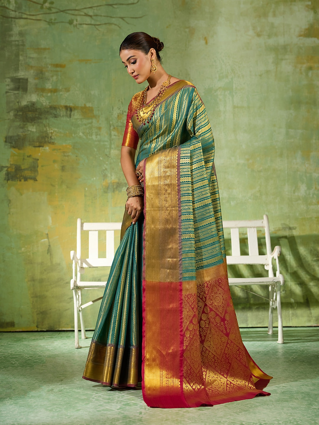 Peachmode Rama Green Kanchivaram Silk Woven Saree - Image 2
