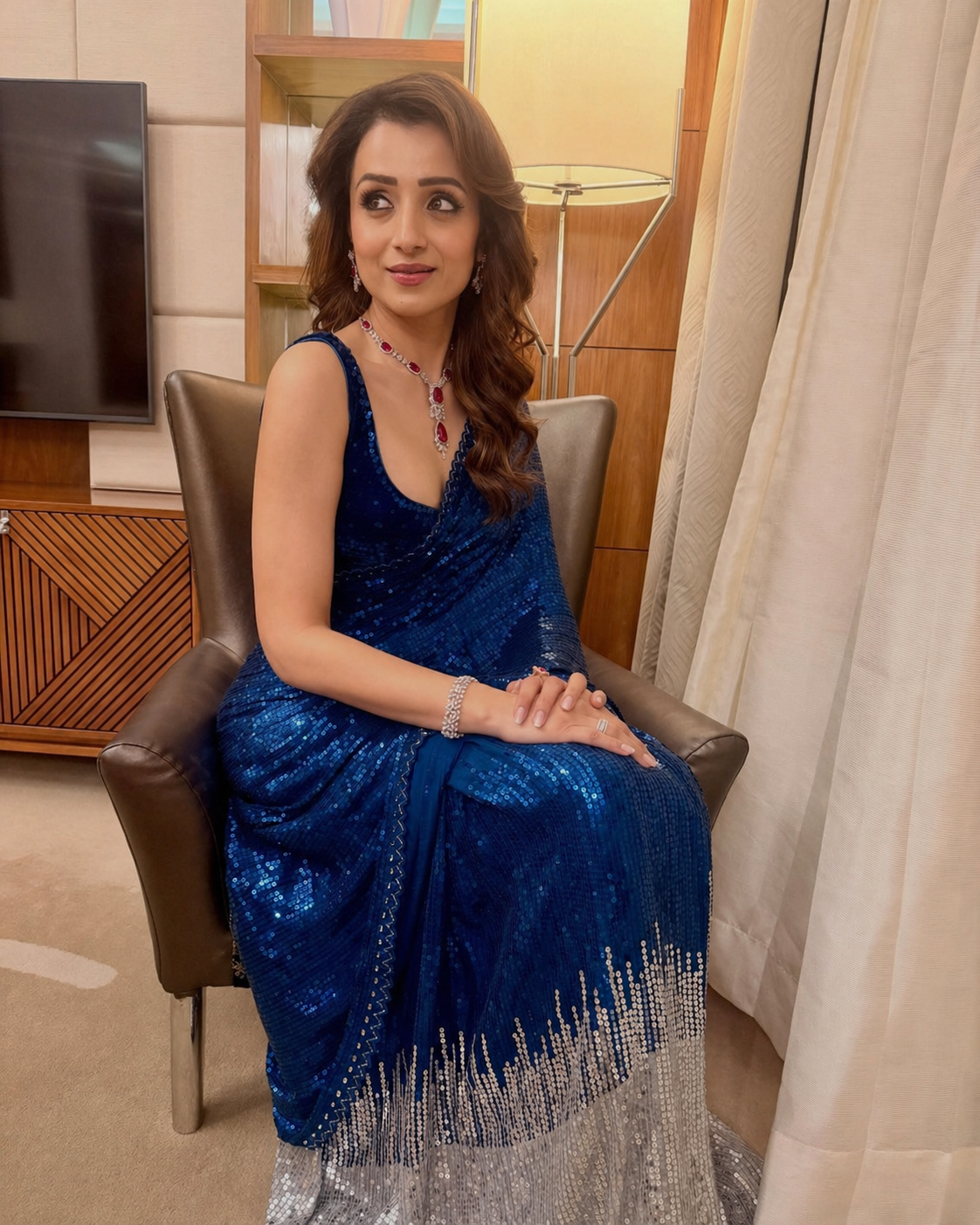 Peachmode Navy Blue Sequins Embellished Georgette Saree - Image 3