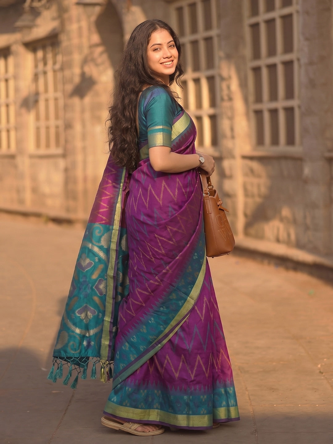 Peachmode Purple Soft Silk Woven Saree - Image 3