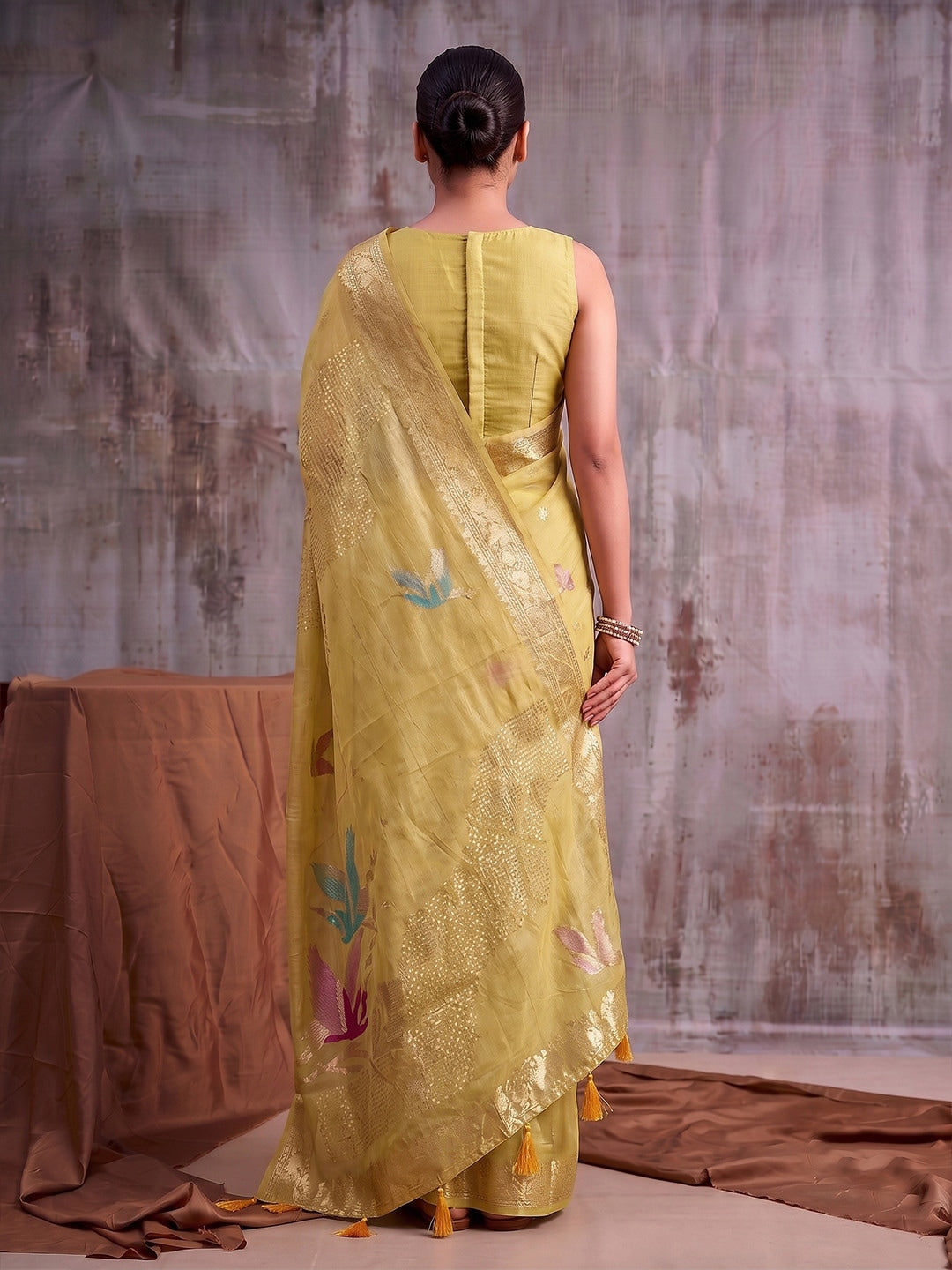Peachmode Mustard Linen Cotton Woven Saree - Image 2