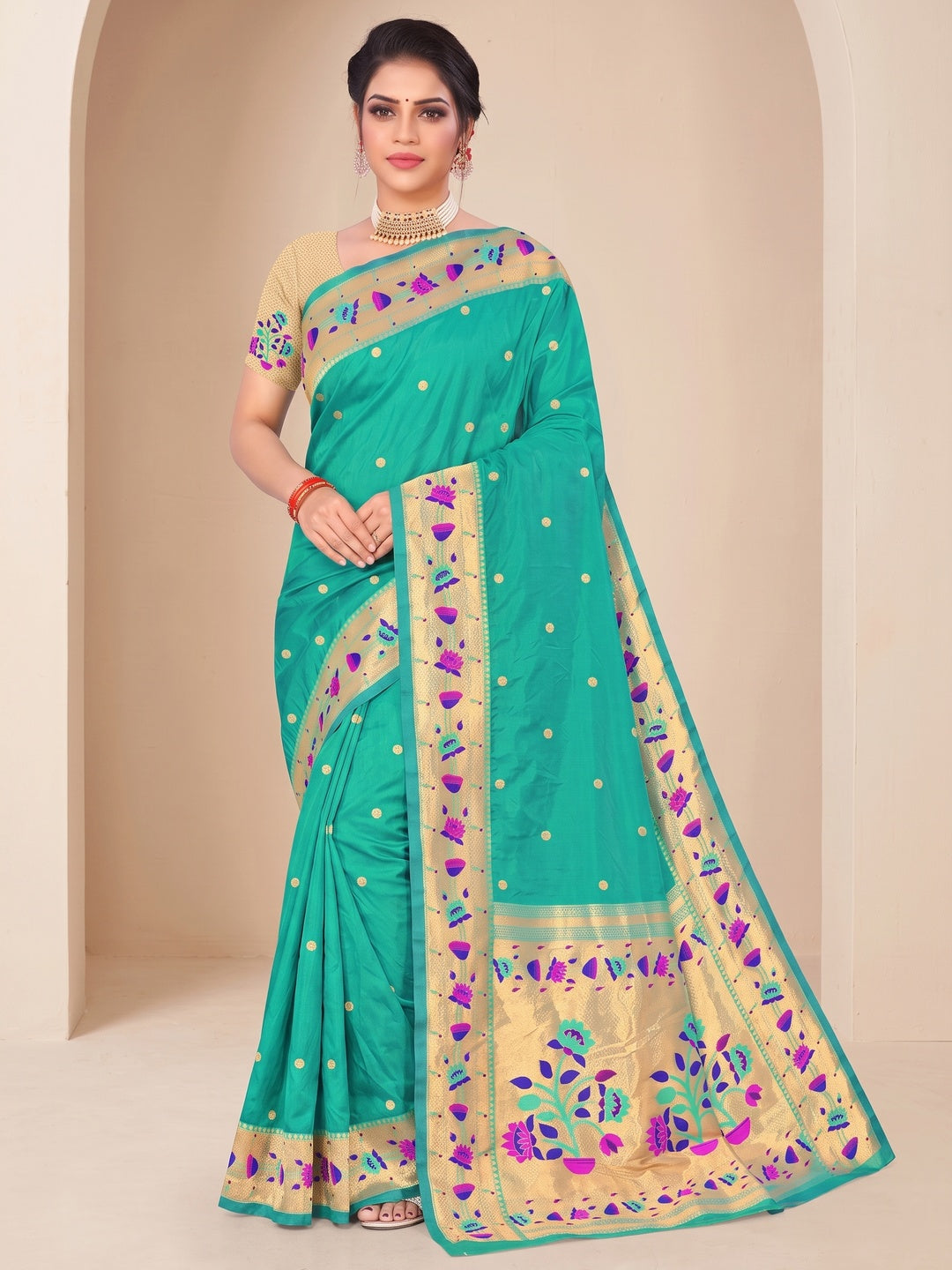 Peachmode Sea Green Pure Silk Floral Pot Woven Saree - Image 2