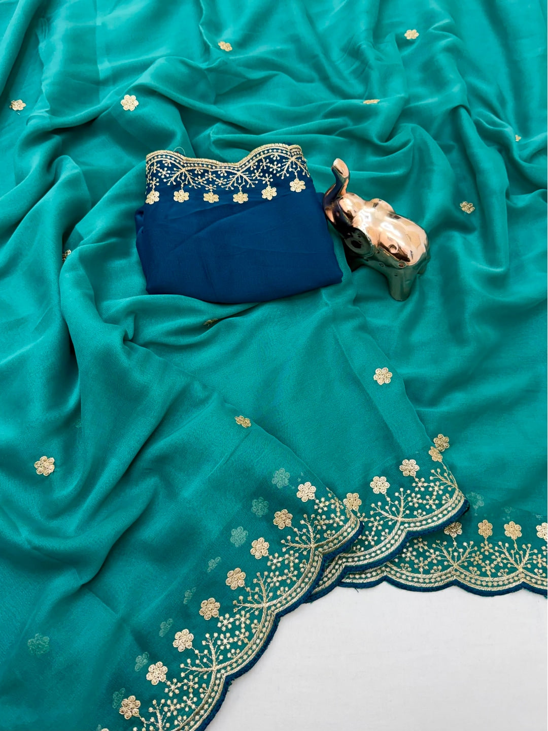Peachmode Teal Floral Embroidered Georgette Saree - Image 3