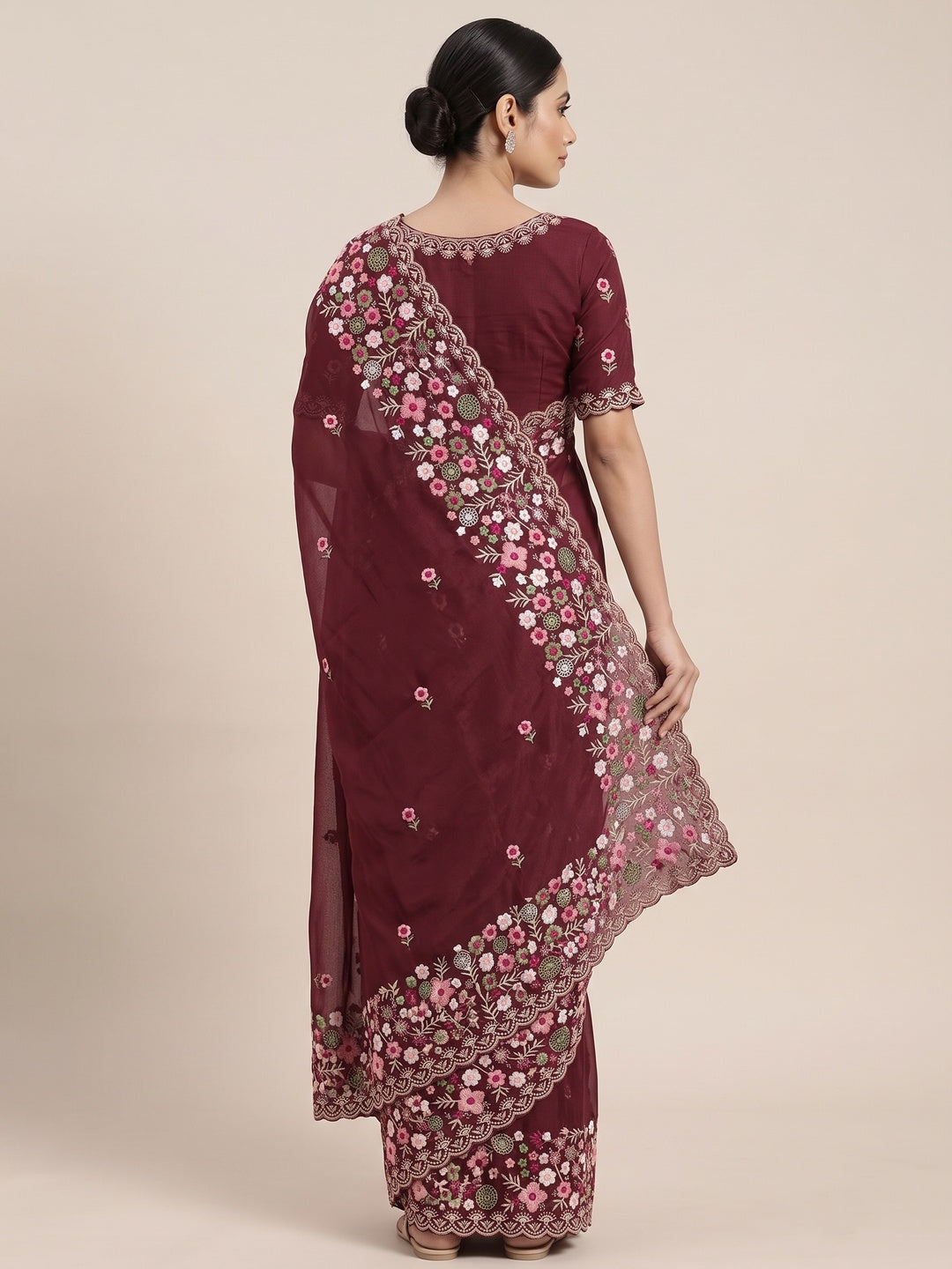 Graceful Maroon Georgette Saree Featuring Exquisite Floral Thread Embroidery Work - Image 2