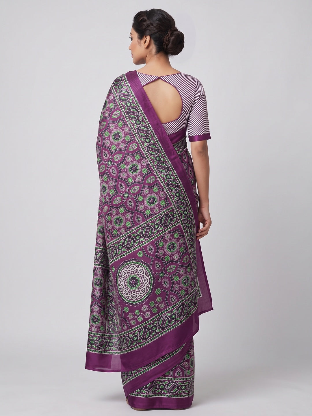 Modern Style Magenta Ajrakh Printed Crepe Silk Saree for Elegant Party Occasions - Image 2