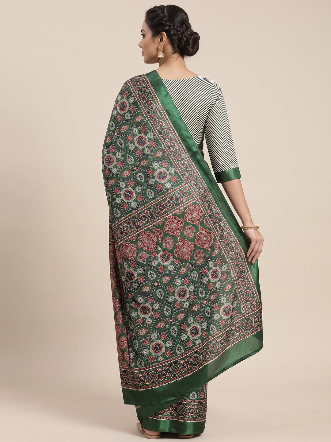 Modern Style Green Ajrakh Printed Crepe Silk Saree for Elegant Party Occasions - Image 2