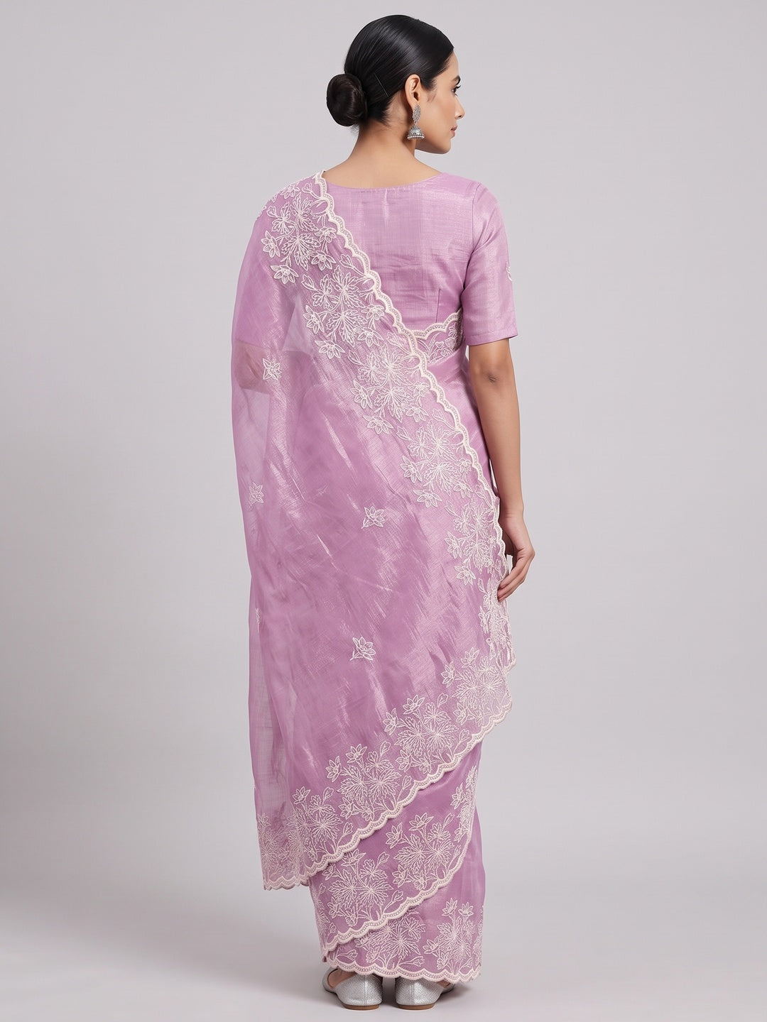 Timeless Pink Floral Organza Saree with Embroidery for Parties - Image 2