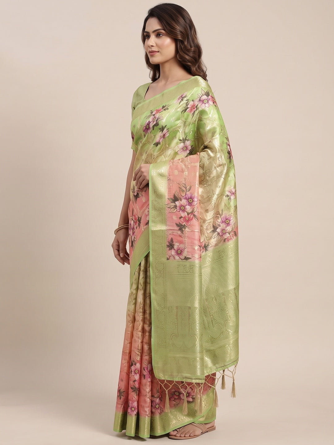 Charming Green & Pink Floral Zari Weaving Silk Blend Saree With Digital Printed - Image 3