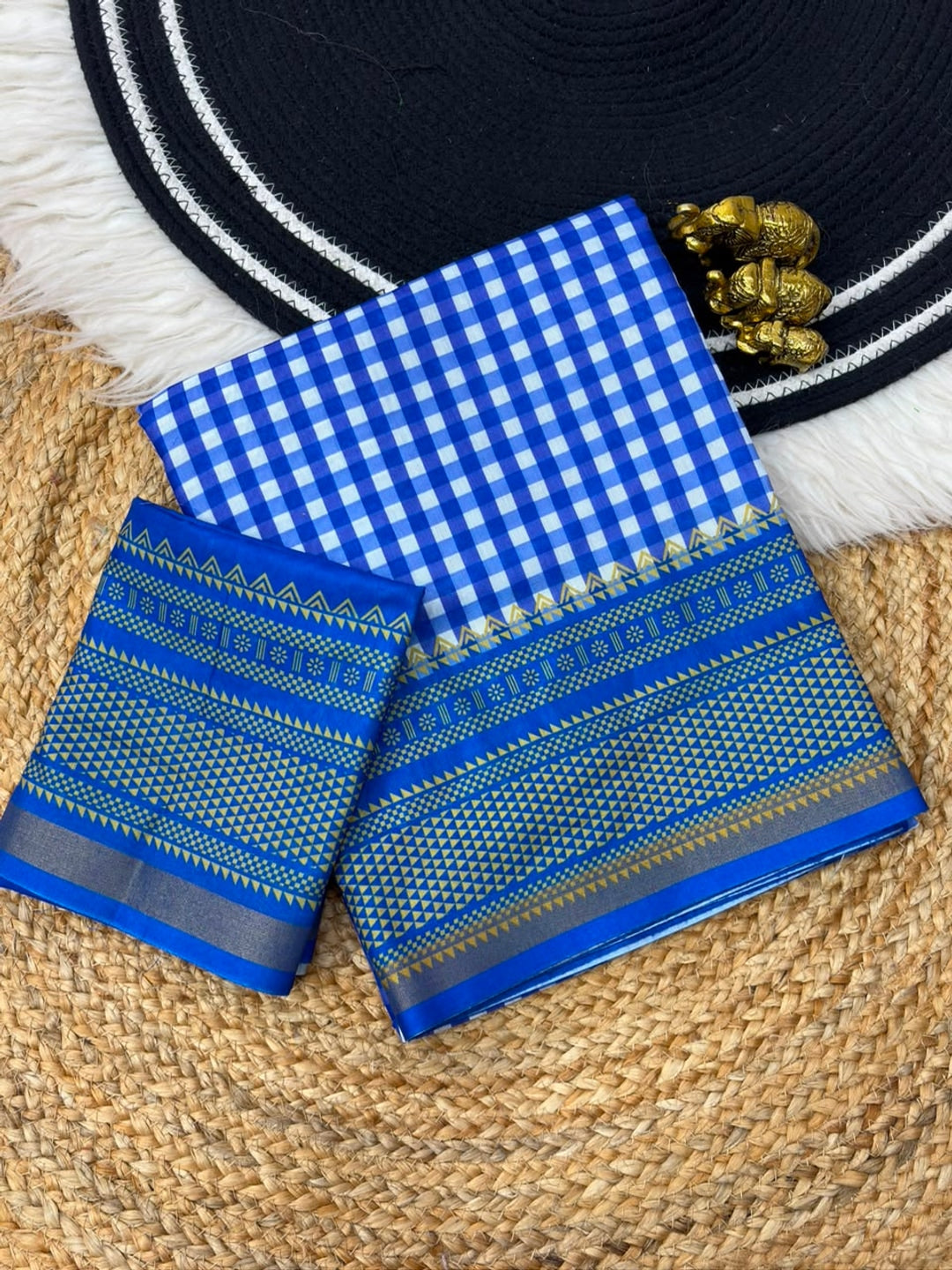 Peachmode Blue Checkered Mul Cotton Saree - Image 4