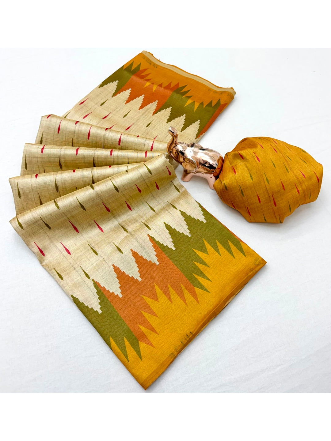 Peachmode Cream Mustard Ikat Printed Tussar Silk Saree - Image 3