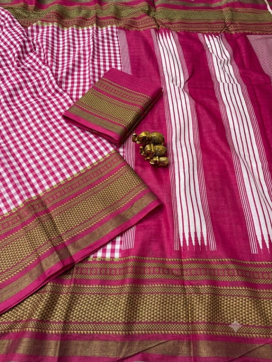 Peachmode Pink Checkered Mul Cotton Saree - Image 5