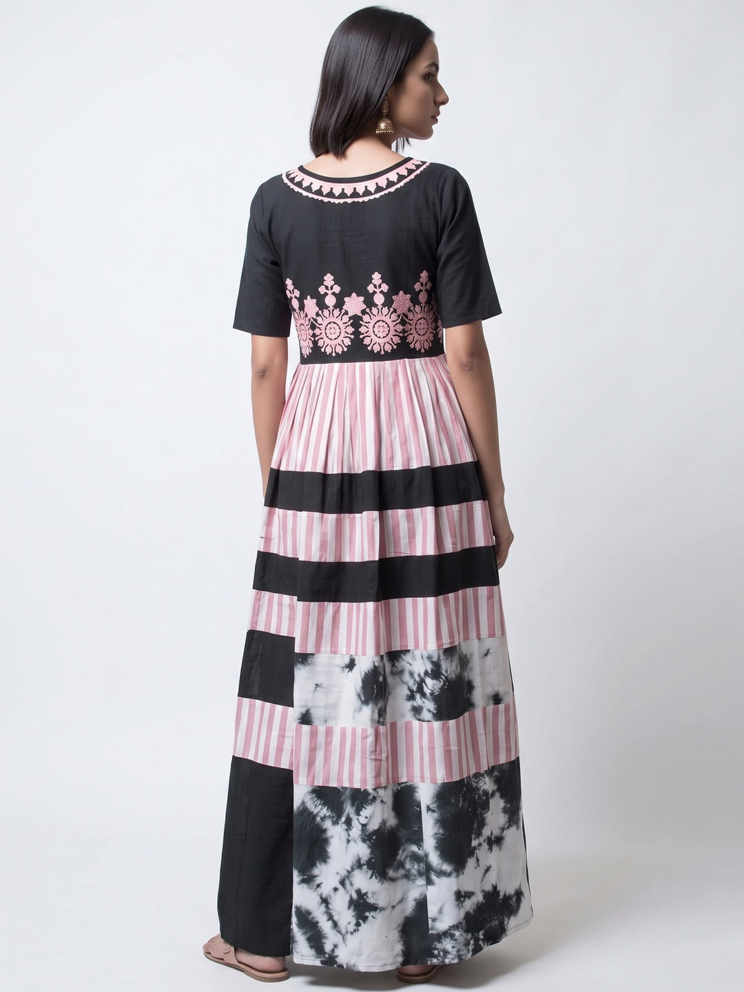 Black-Pink Embroidered Linen Long Kurti - Image 2