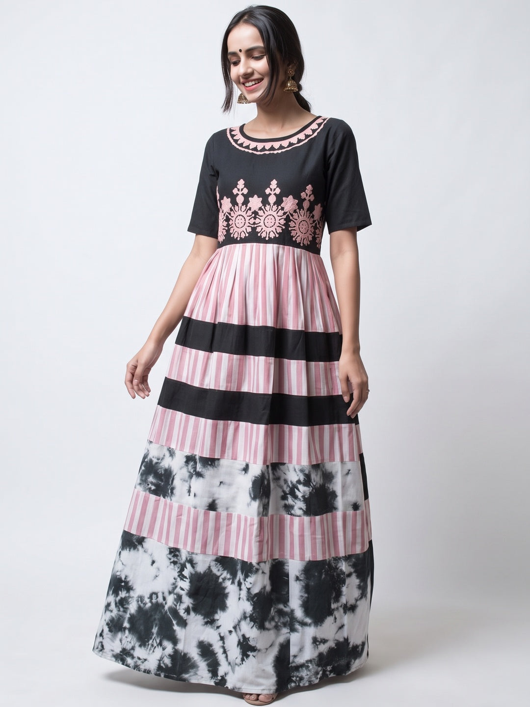 Black-Pink Embroidered Linen Long Kurti - Image 4