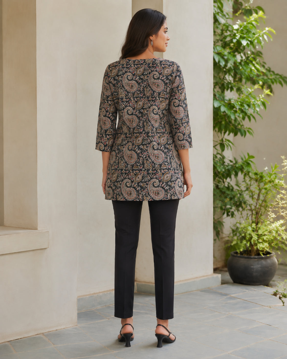 Peachmode Black Cotton Paisley Printed Top - Image 4