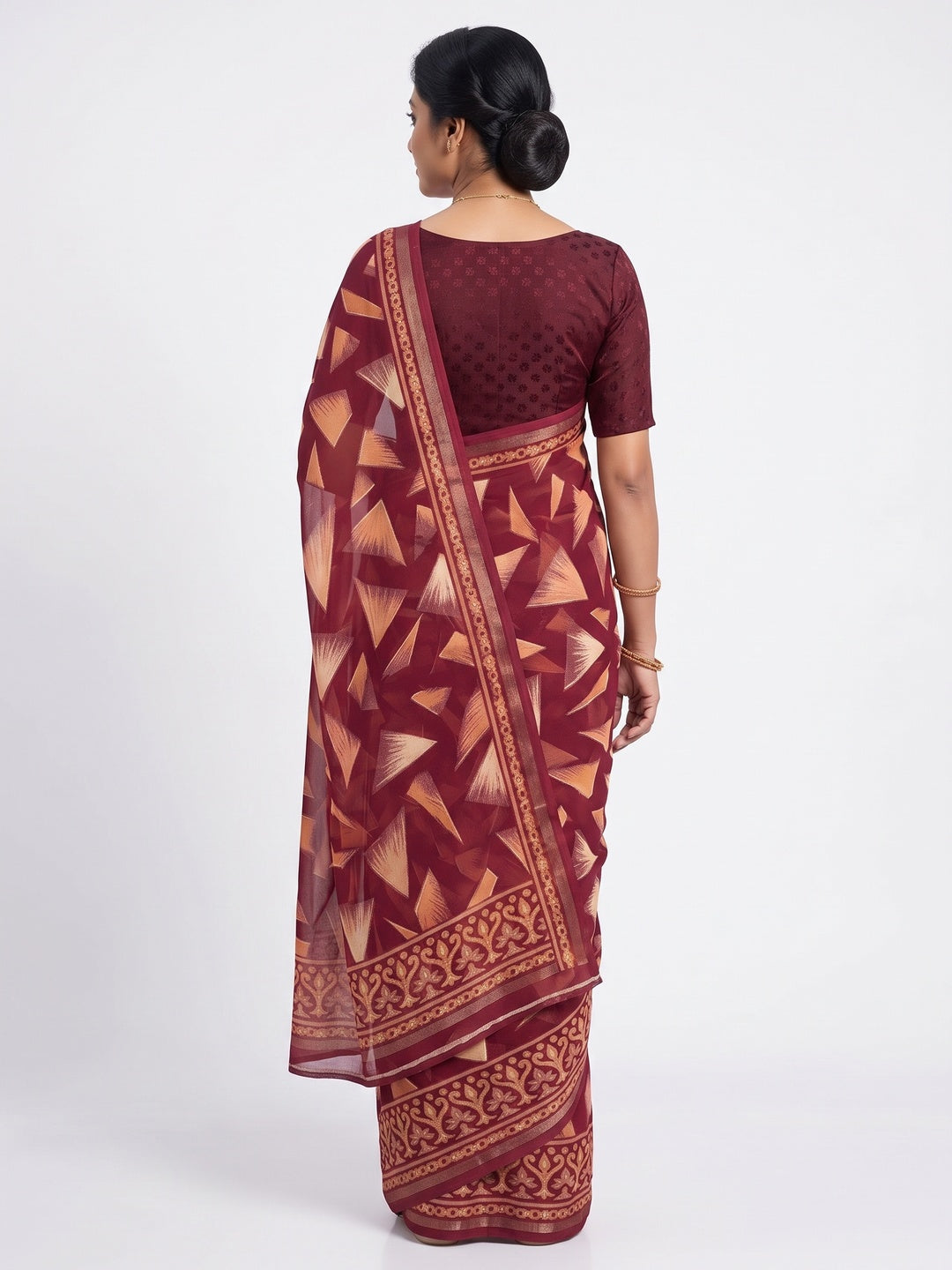 Maroon Saree in Brasso with Contemporary Geometric Print - Image 2