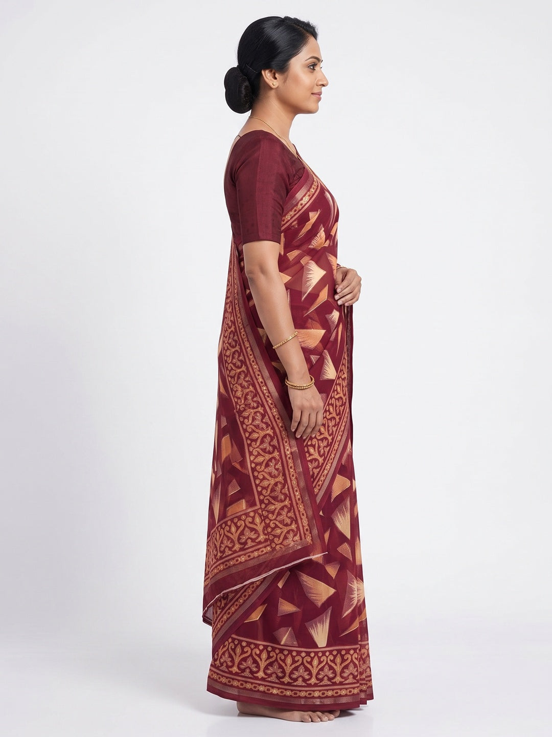 Maroon Saree in Brasso with Contemporary Geometric Print - Image 3