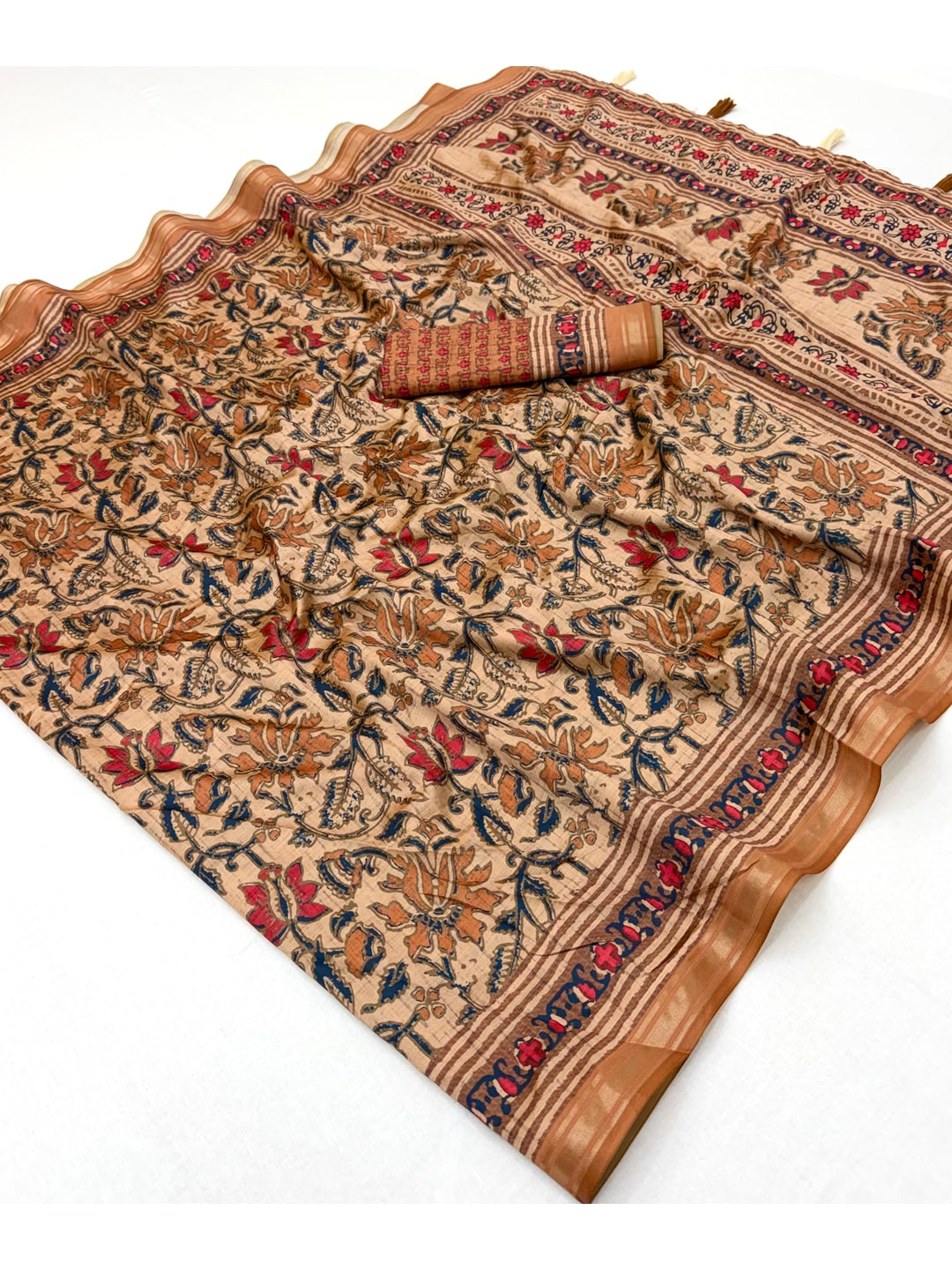 Peachmode Beige Kalamkari Floral Printed Art Silk Saree - Image 3