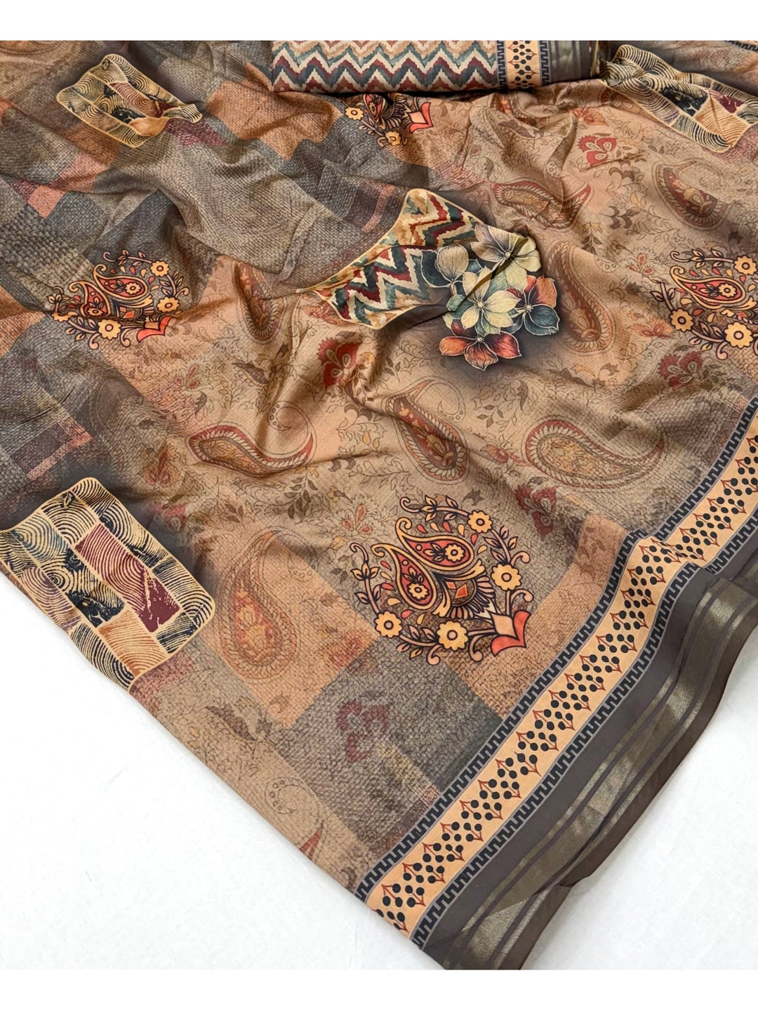Peachmode Grey Patchwork Paisley Printed Art Silk Saree - Image 5