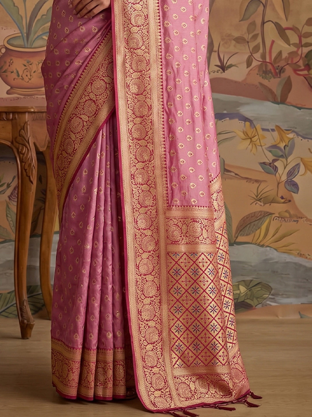 Peachmode Pink Silk Blend Woven Saree - Image 3
