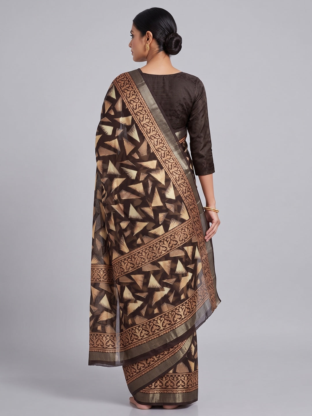 Dark Brown Saree in Brasso with Contemporary Geometric Print - Image 2