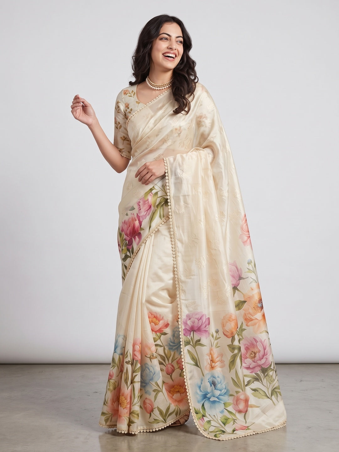 Cream Floral Printed Silk Blend Saree With Delicate Zari Work - Image 4
