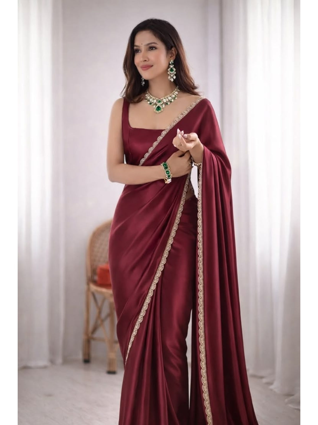 Peachmode Wine Scalloped Border Rangoli Silk Saree - Image 1
